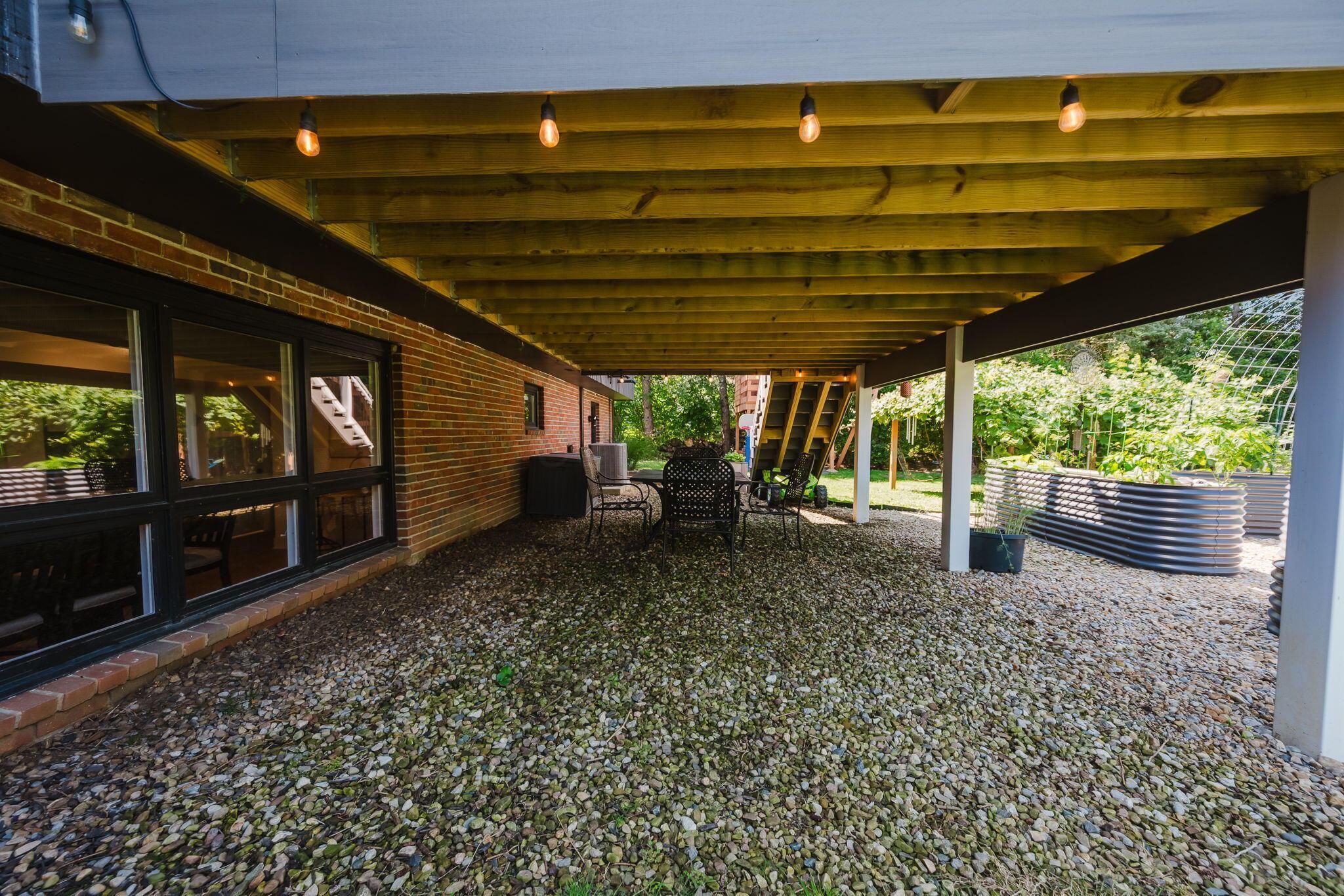 1039 Forest Hill Drive