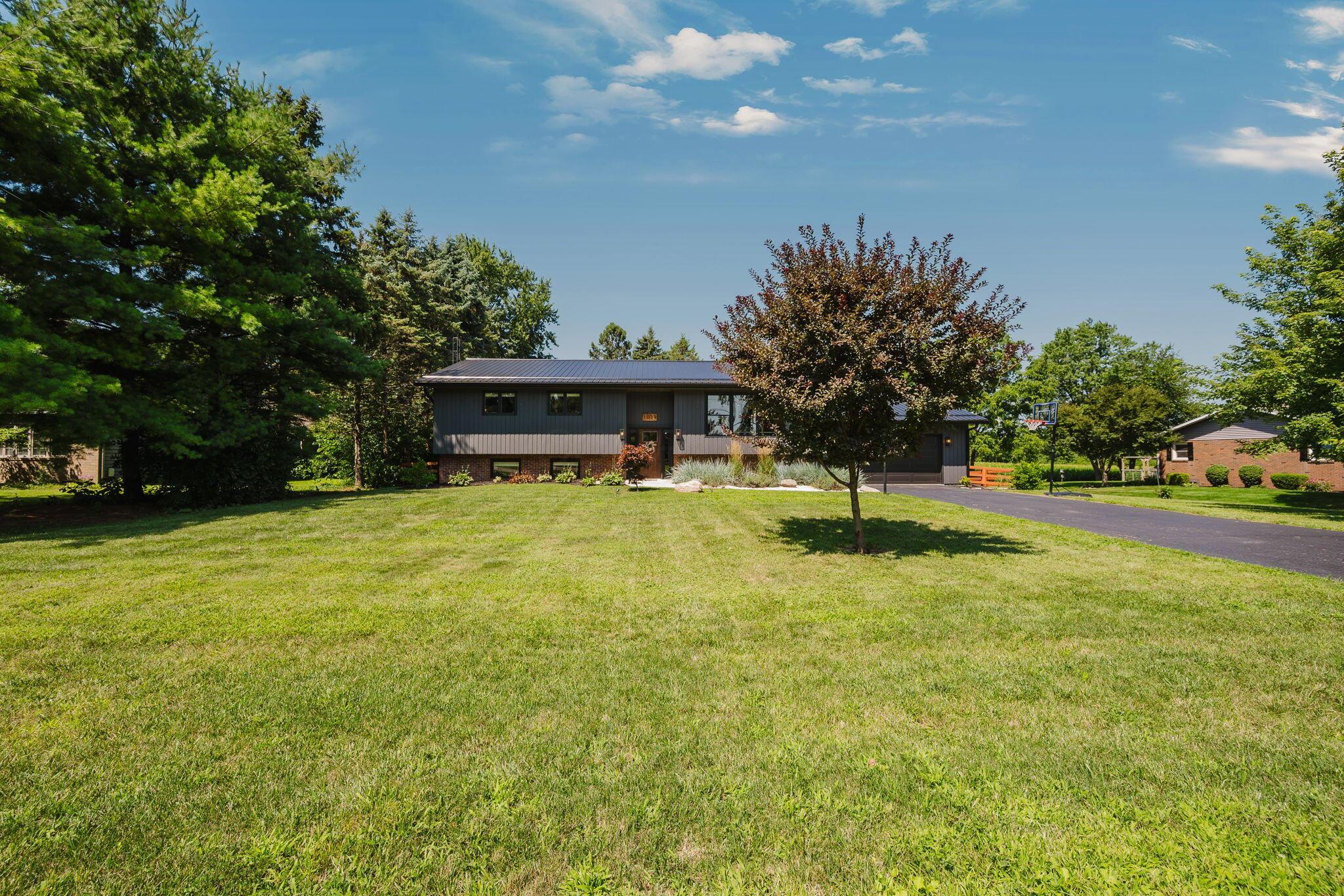 1039 Forest Hill Drive
