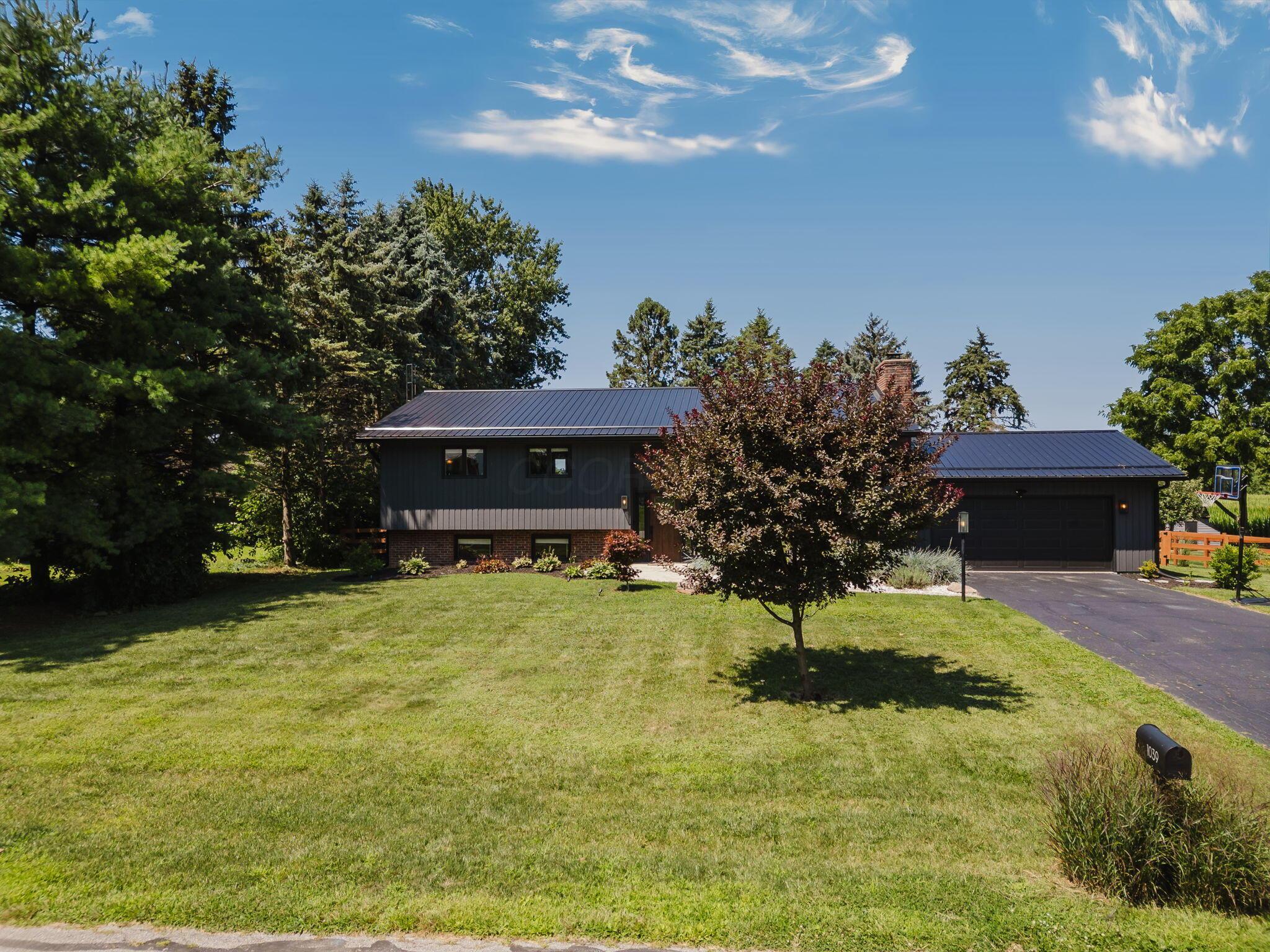 1039 Forest Hill Drive
