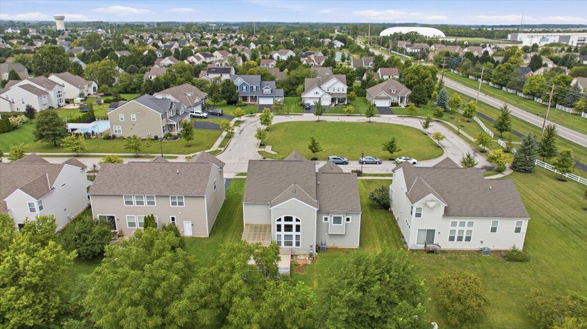 6061 Baumeister Drive
