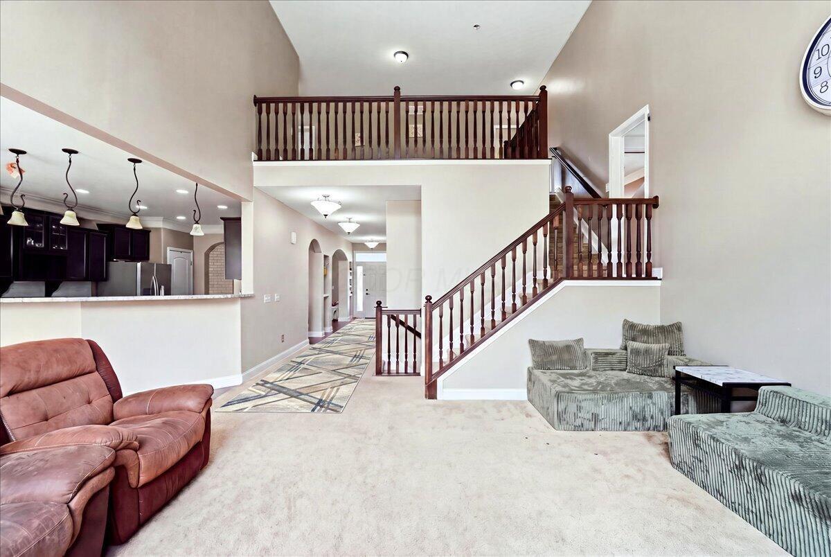 6061 Baumeister Drive
