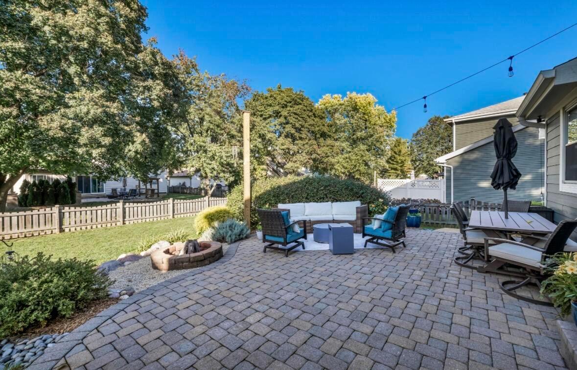 3632 Mountshannon Road