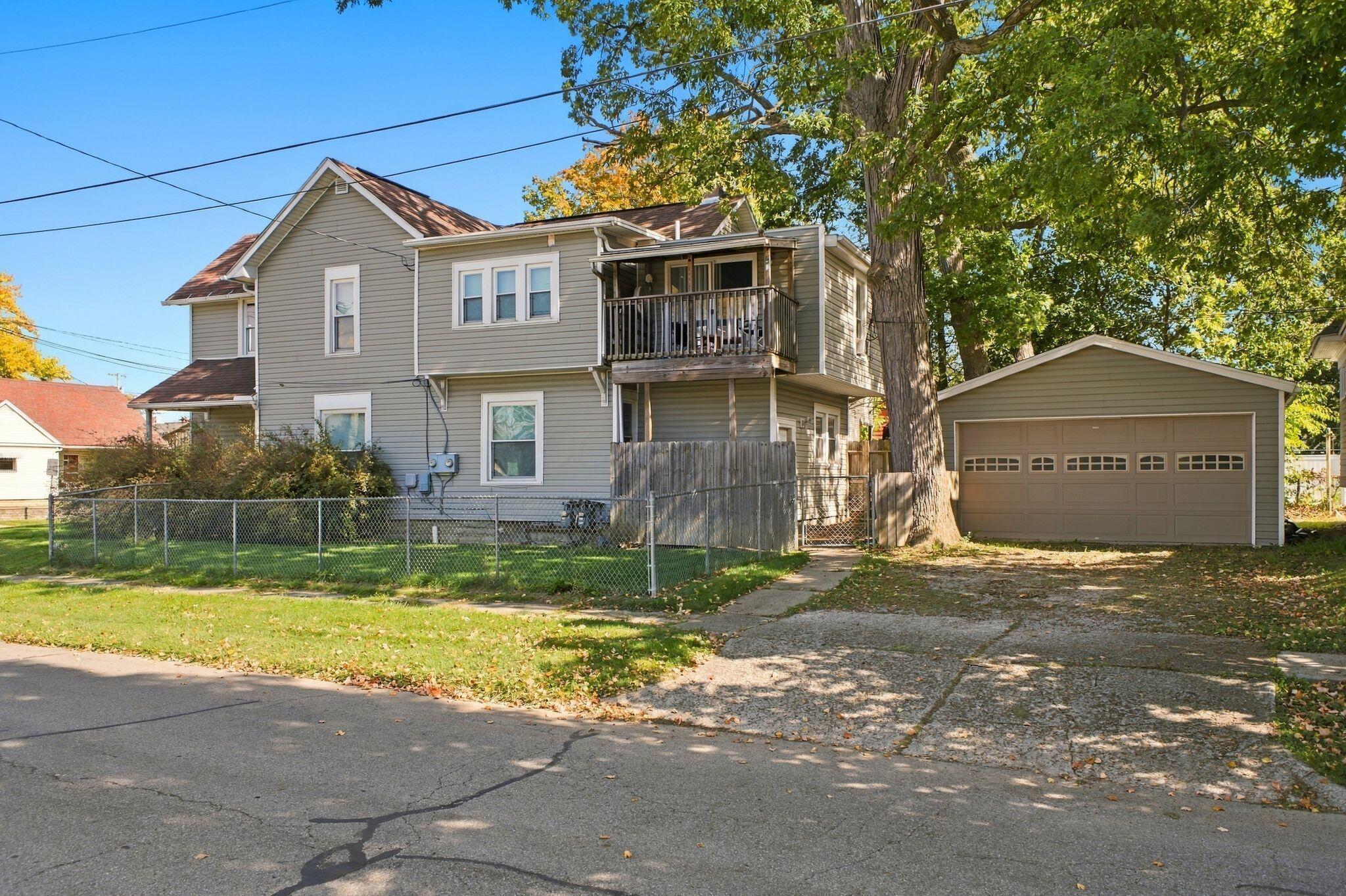 127 E Walnut Street