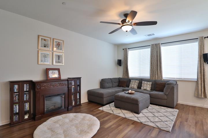 545 San Joaquin Court