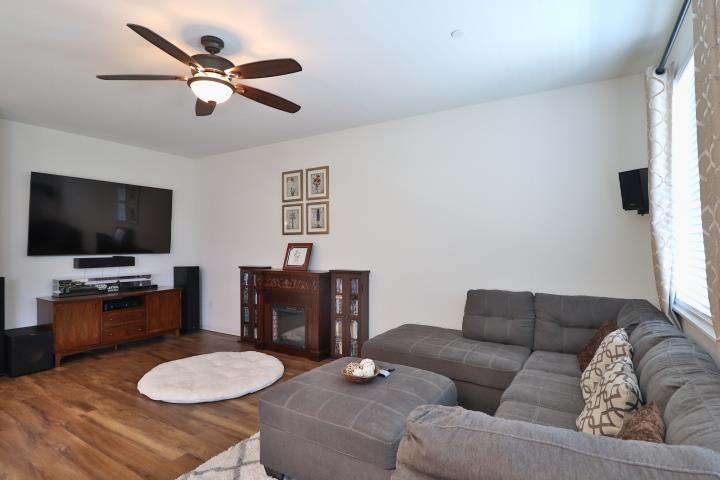 545 San Joaquin Court