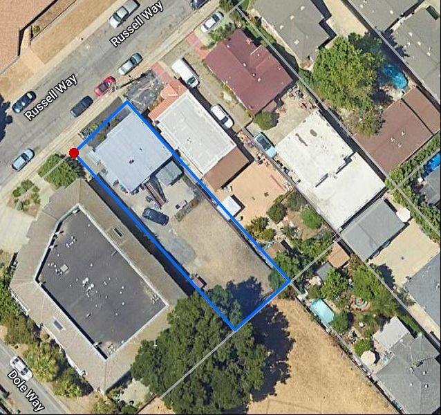 1321 Russell WAY
