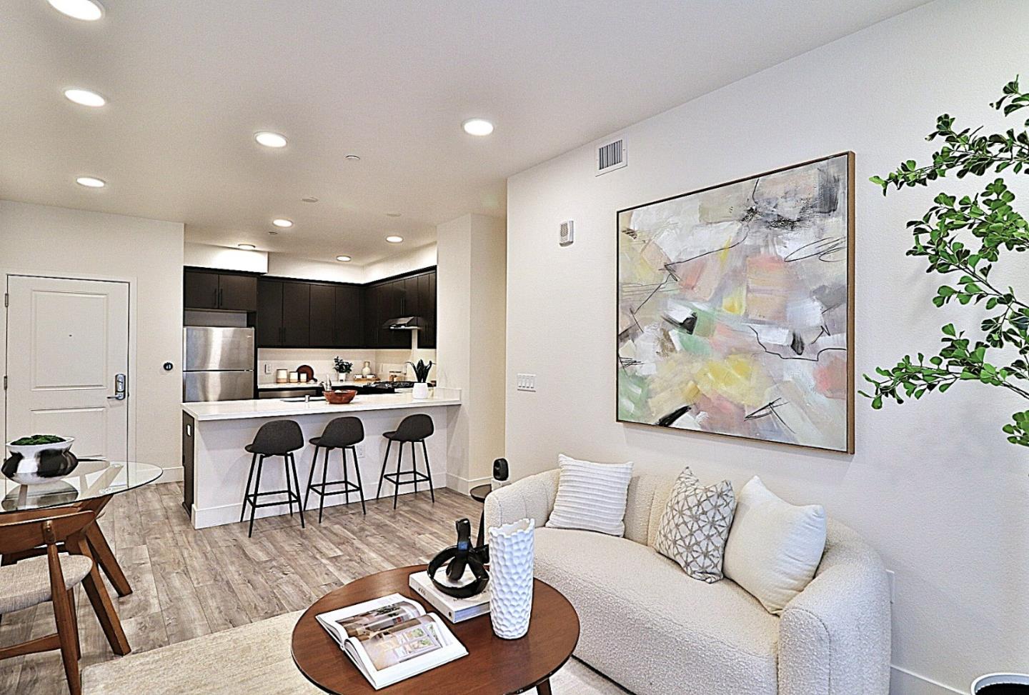 42111 Osgood Road 206