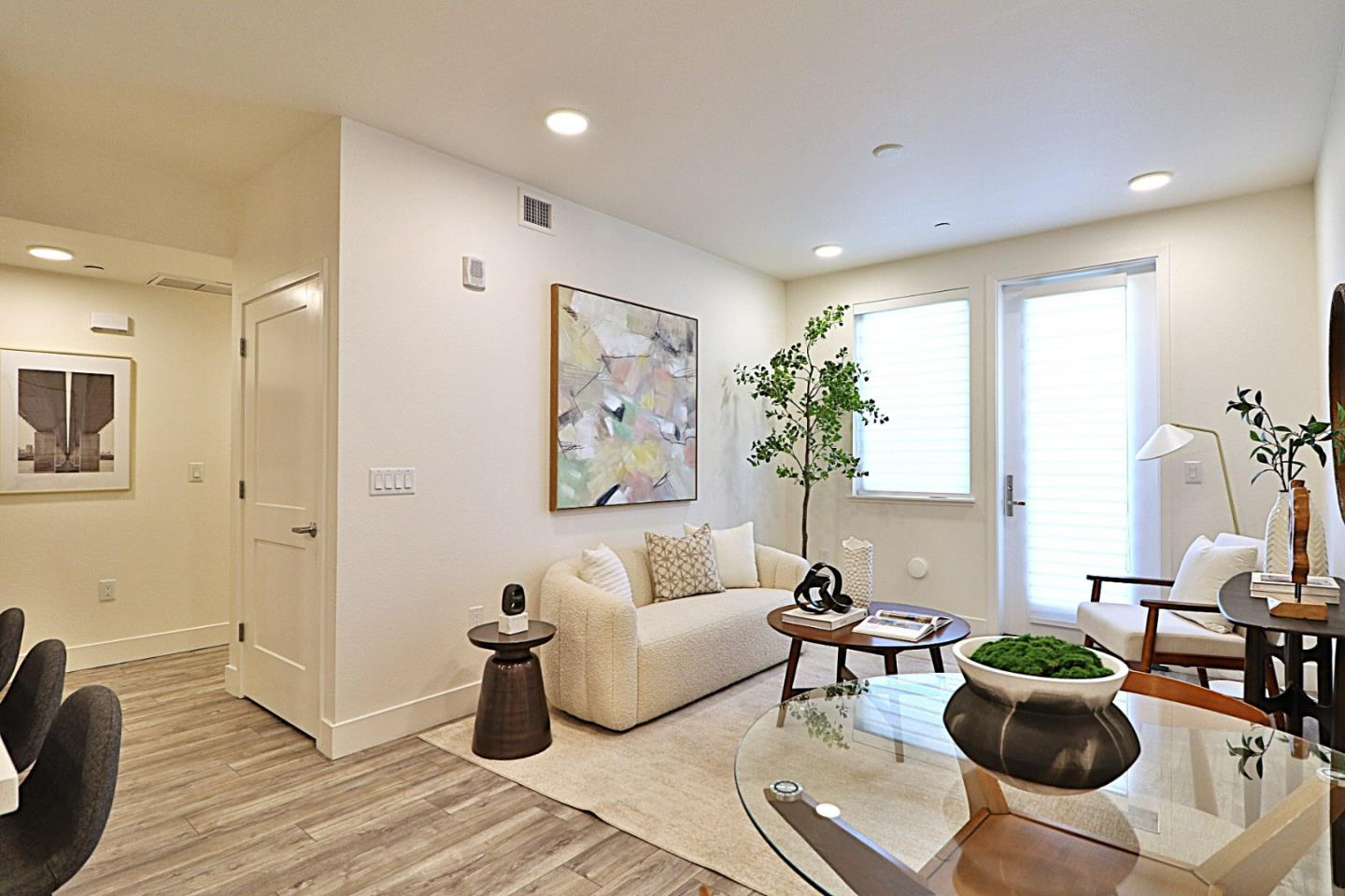 42111 Osgood Road 206