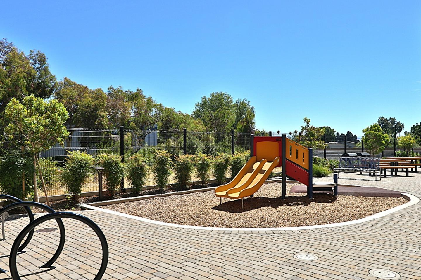 42111 Osgood Road 206