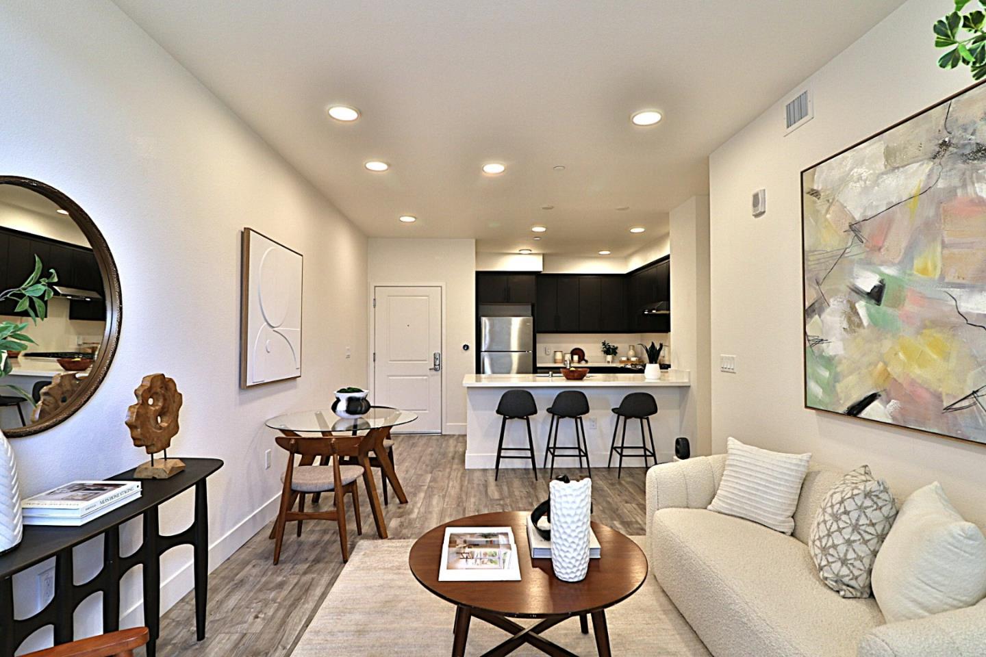 42111 Osgood Road 206