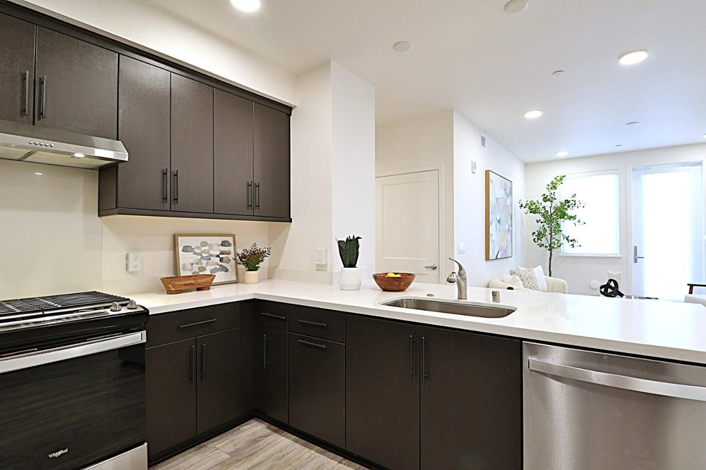 42111 Osgood Road 206