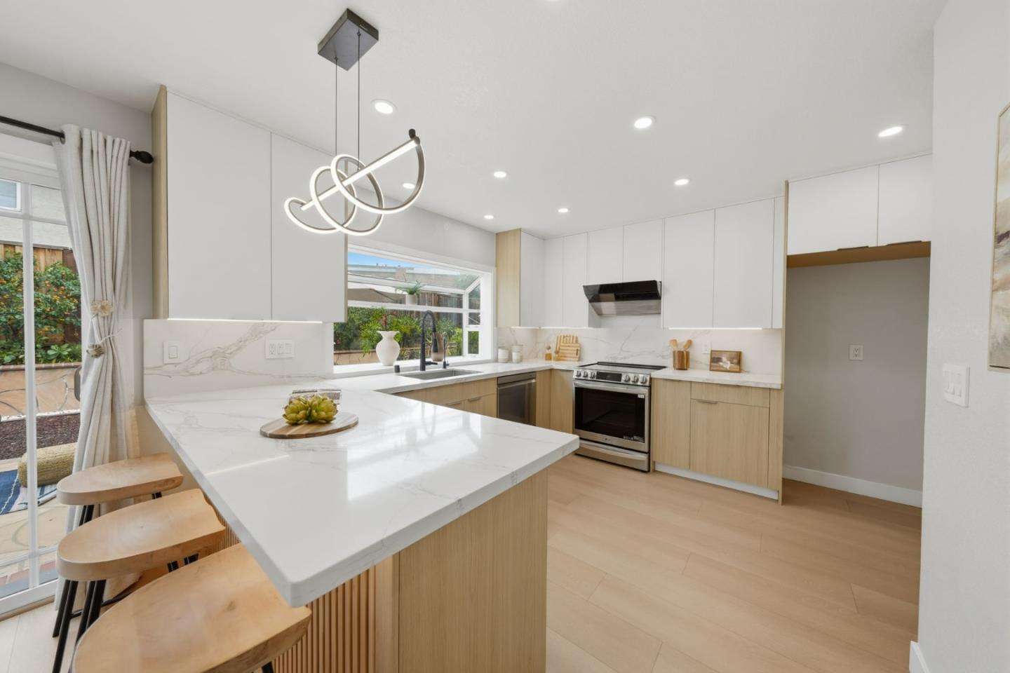 3211 Lenark Drive