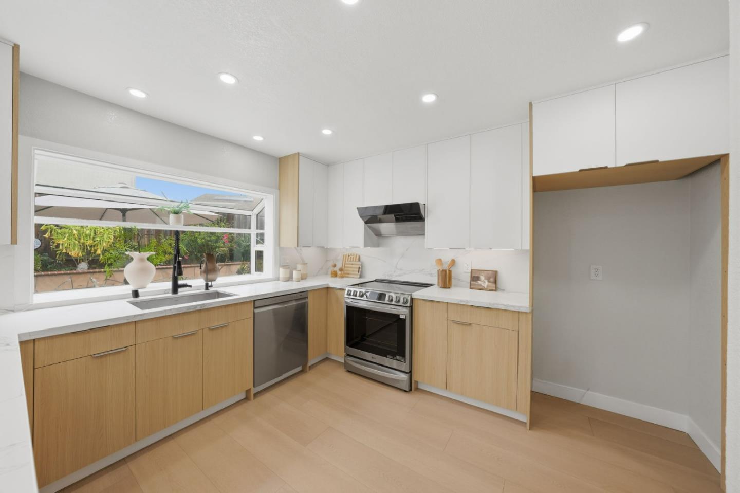 3211 Lenark Drive