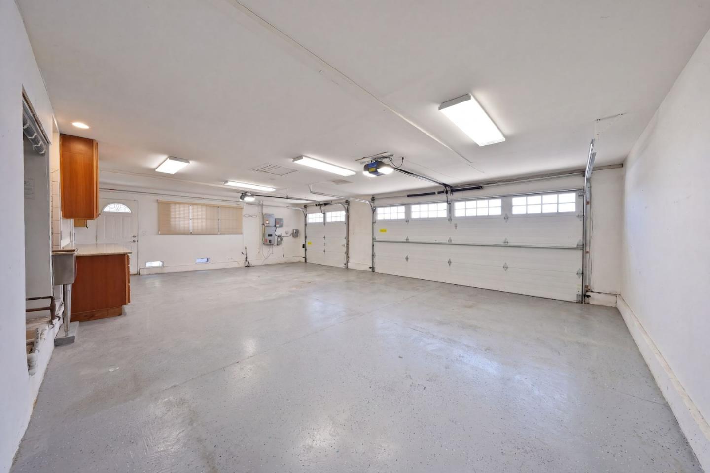 2360 Churchill DR