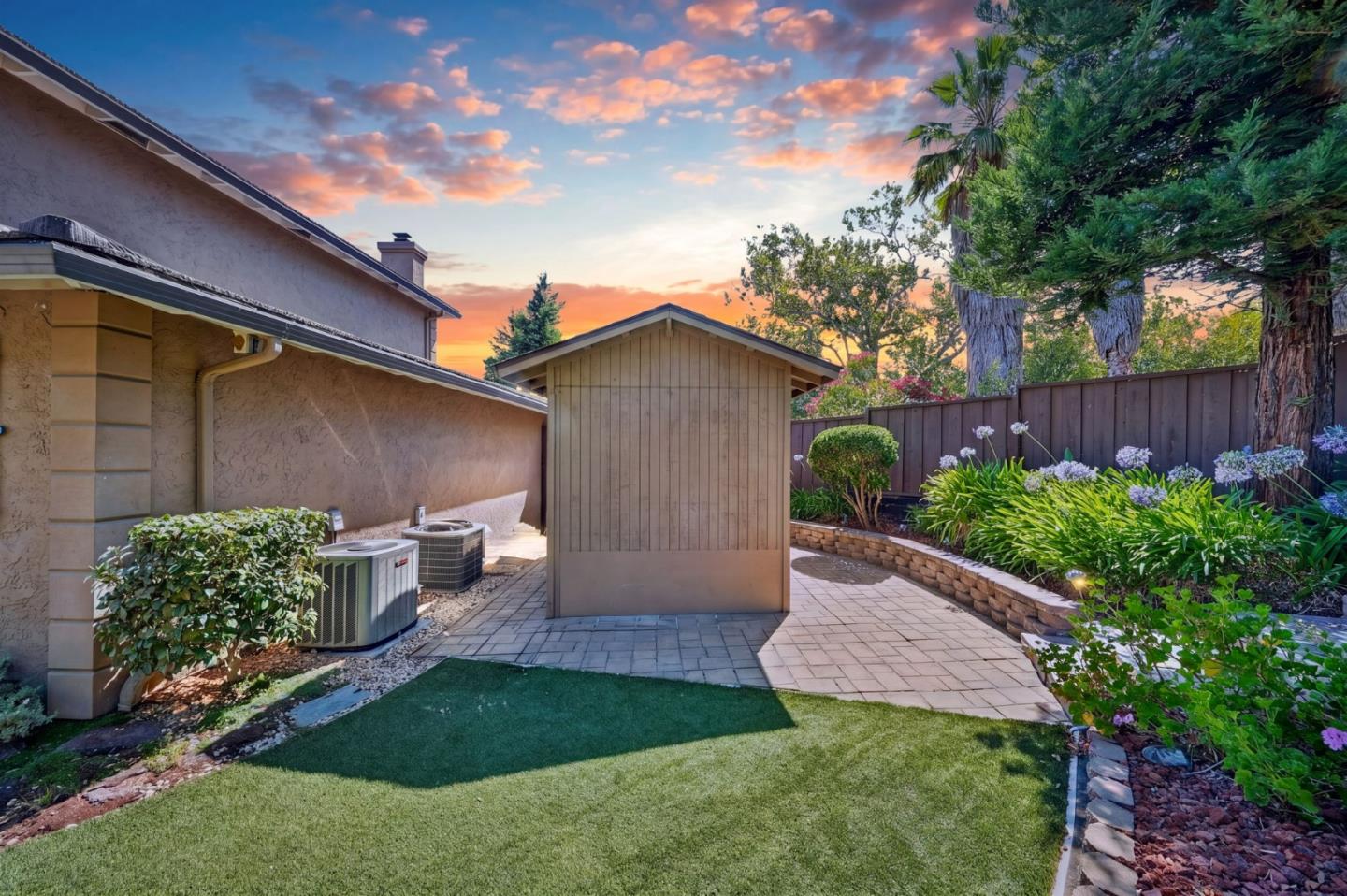 2360 Churchill DR