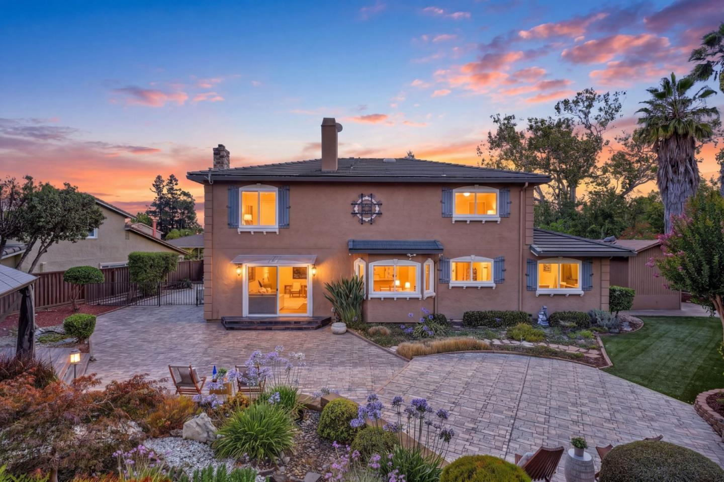2360 Churchill DR