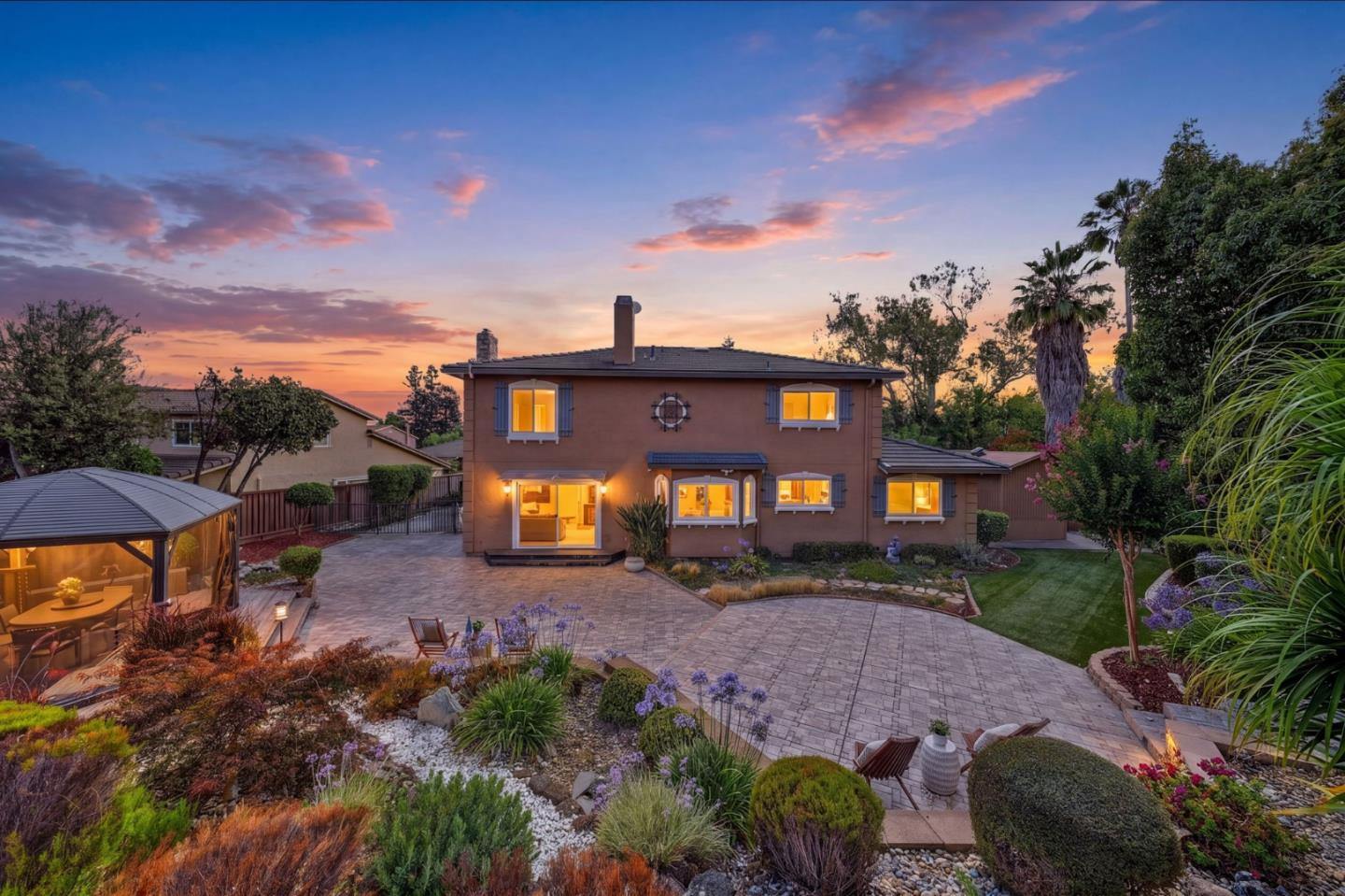 2360 Churchill DR