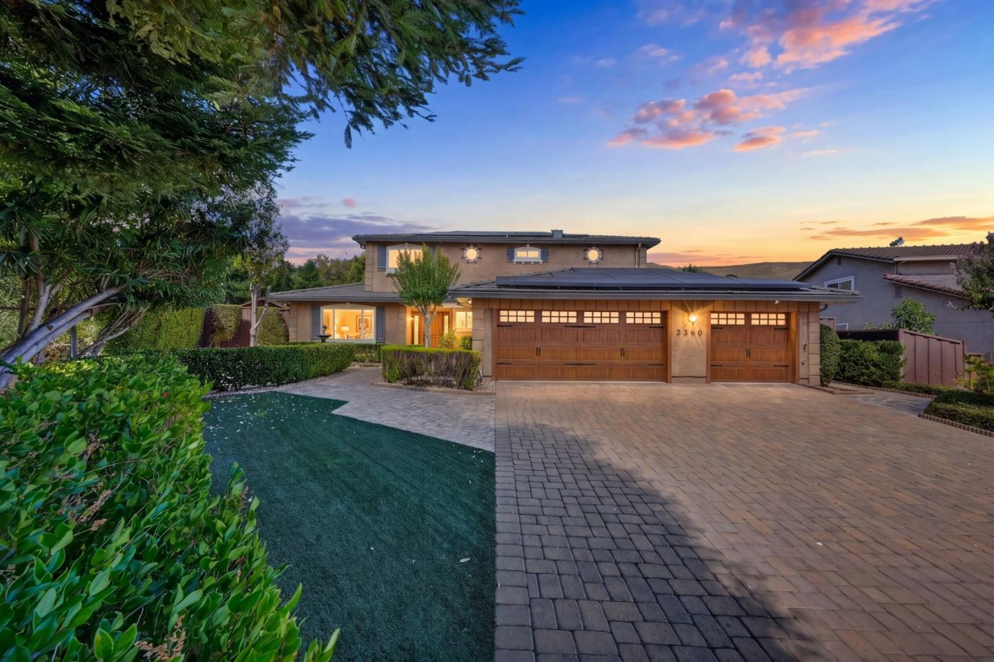 2360 Churchill DR