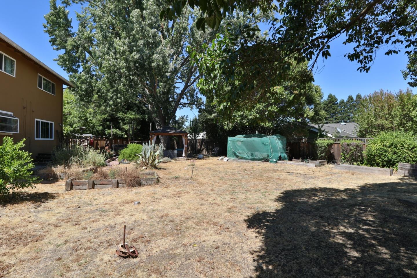 7381 Hillsboro AVE