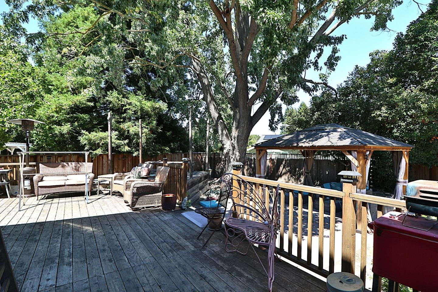 7381 Hillsboro AVE