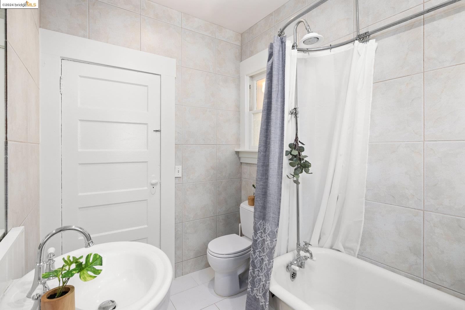 2930 California Street