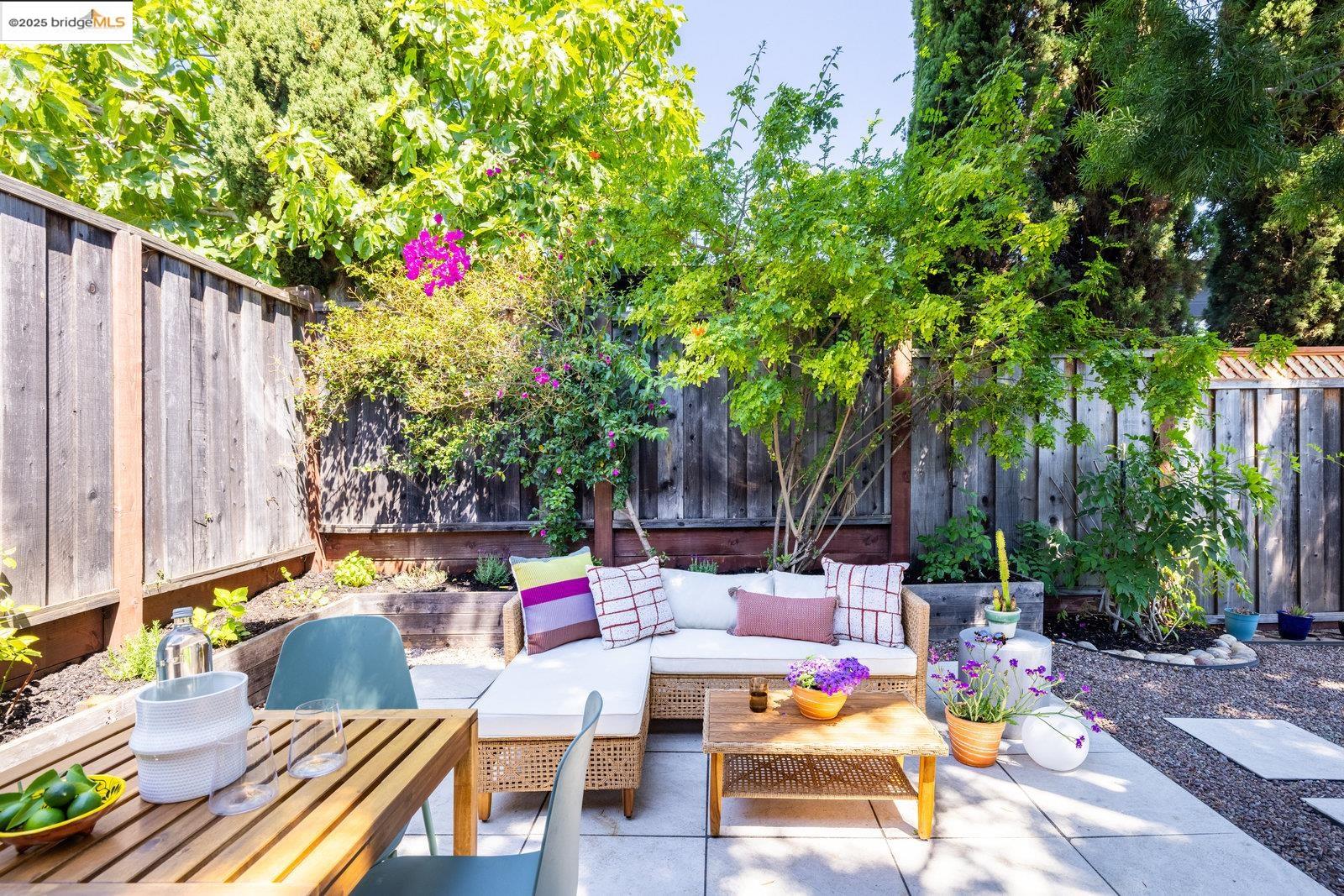 2726 Madeline Street