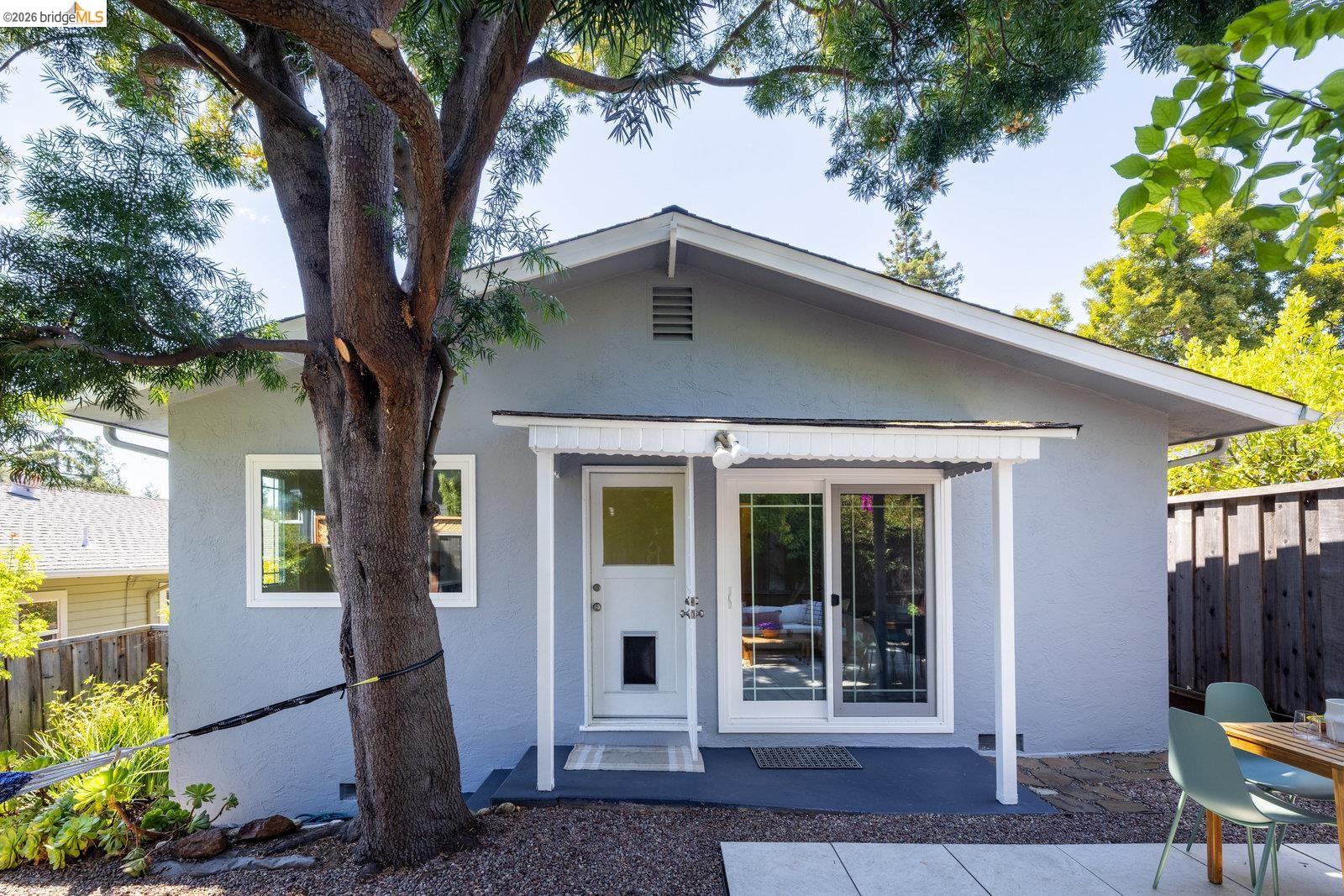 2726 Madeline Street