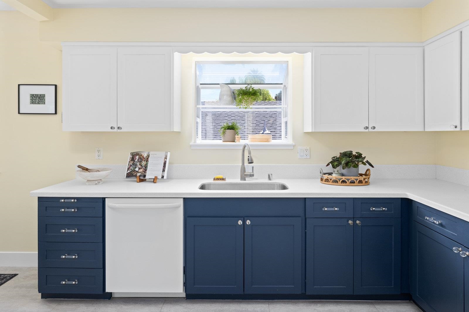 2726 Madeline Street