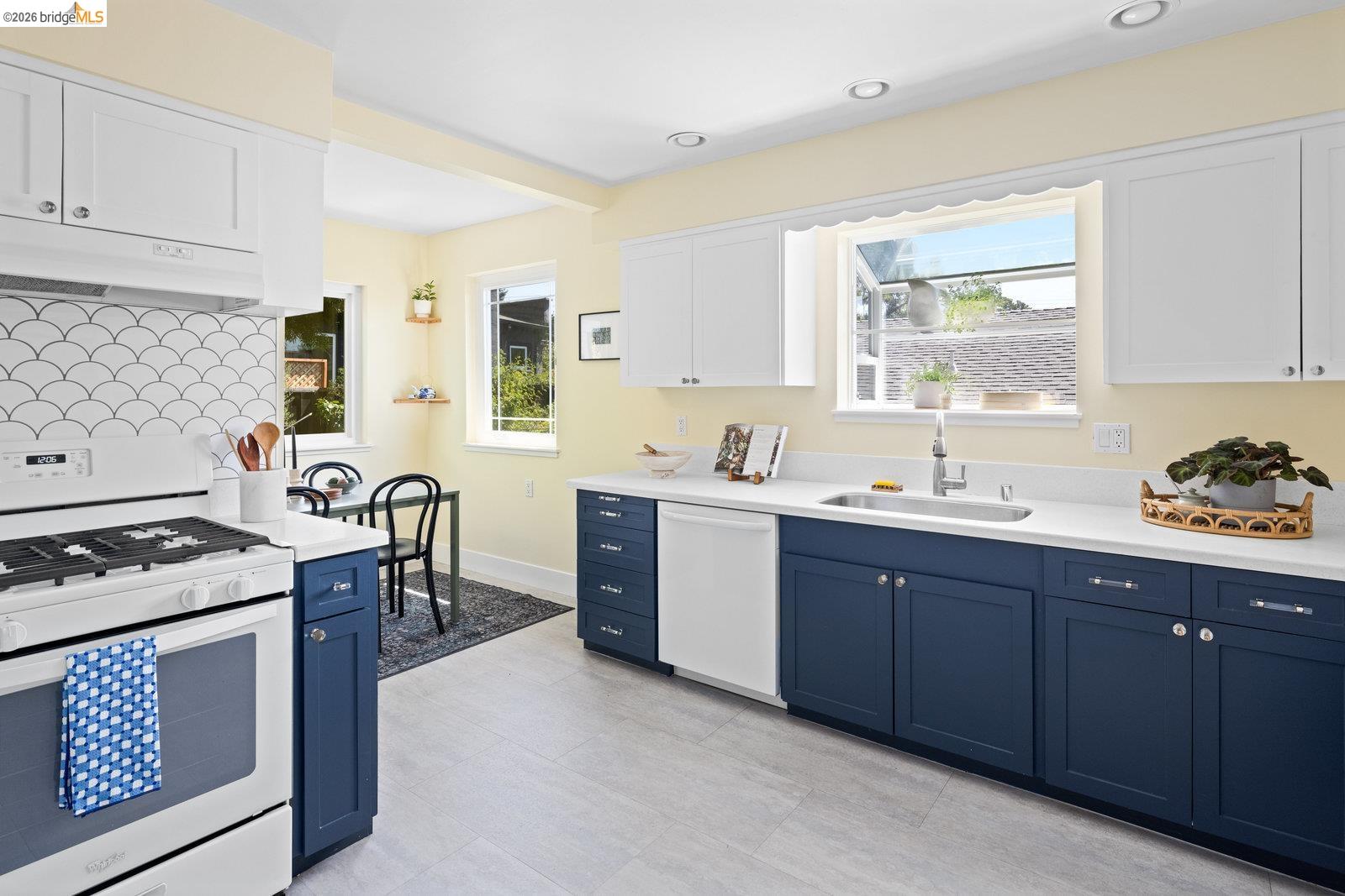 2726 Madeline Street