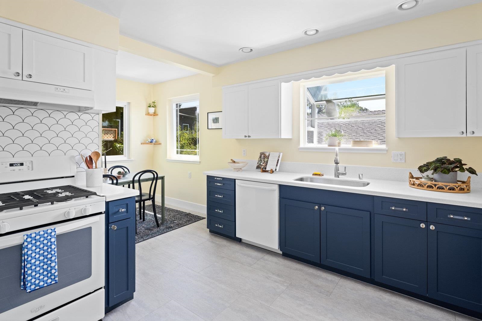 2726 Madeline Street