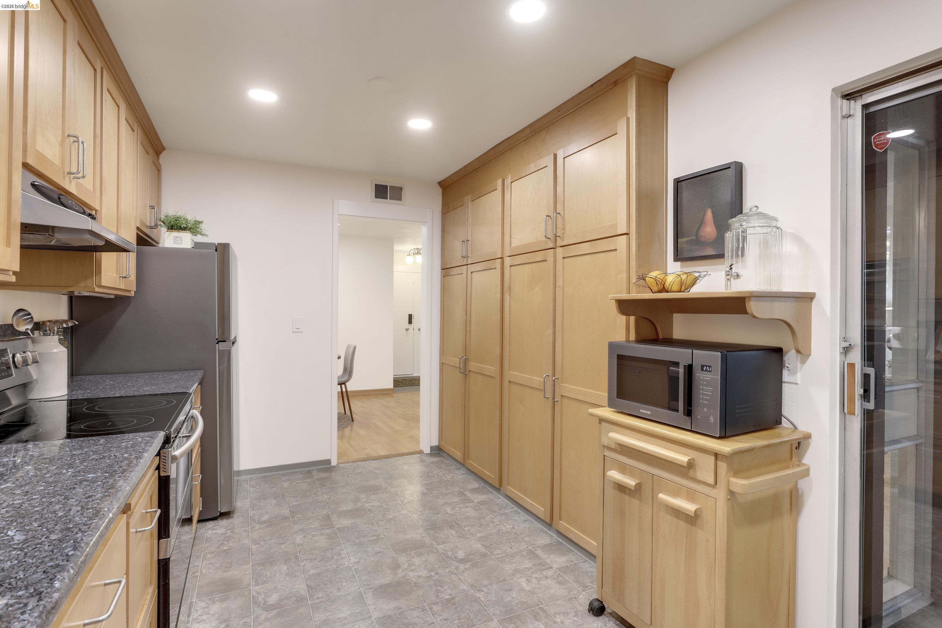 323 Monte Vista Ave # 107