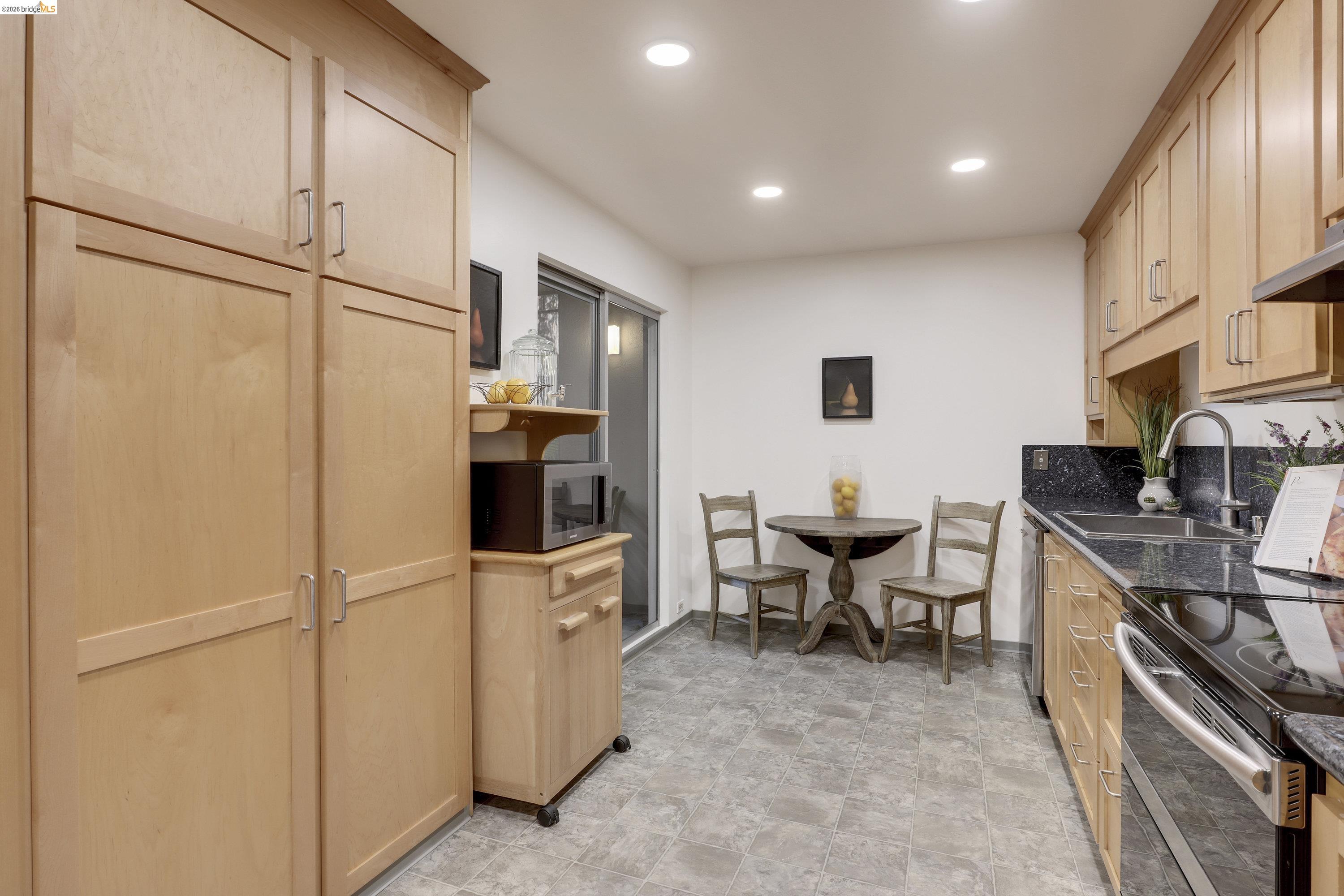 323 Monte Vista Ave # 107