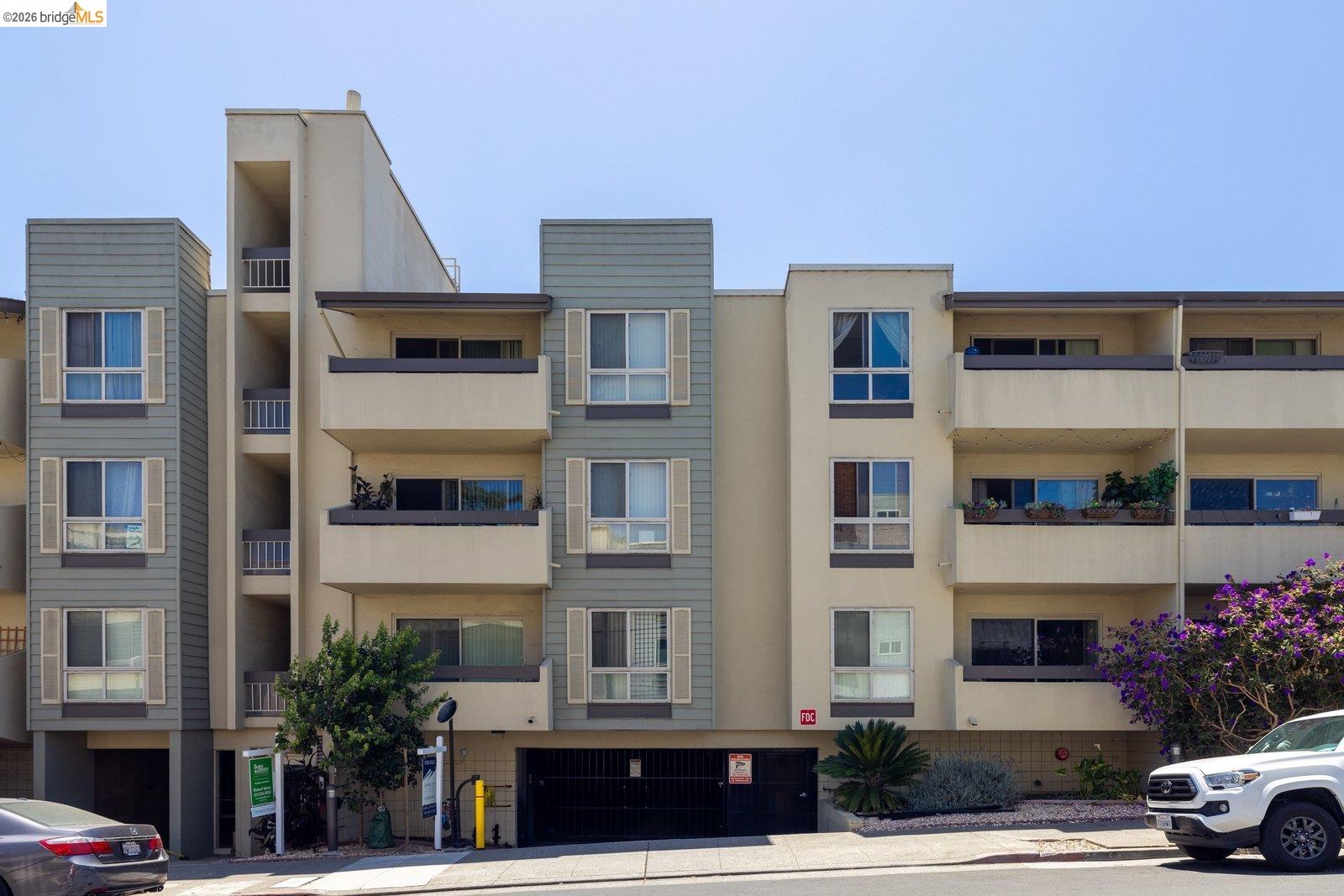 77 Fairmount Avenue # 302