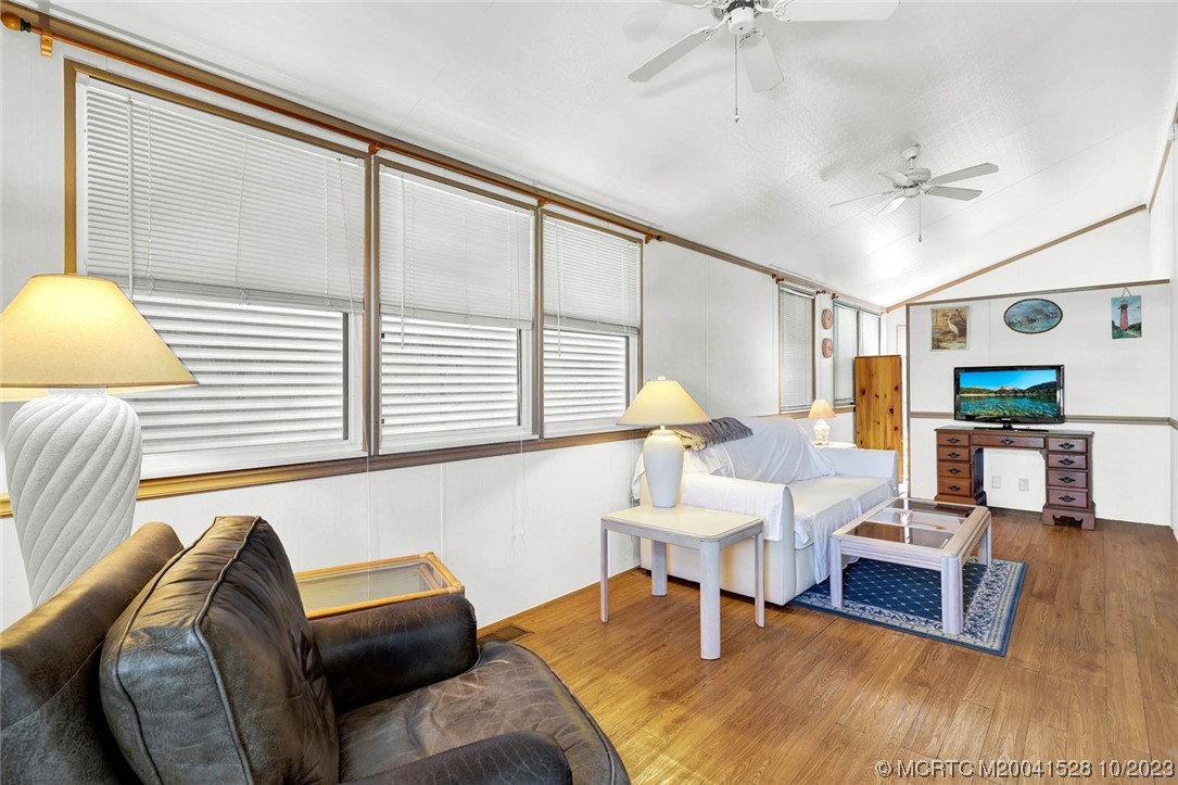10725 S Ocean Drive 404