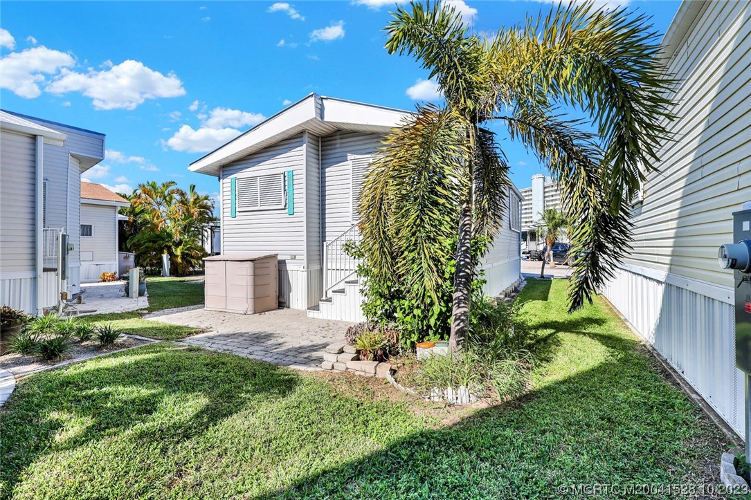 10725 S Ocean Drive 404