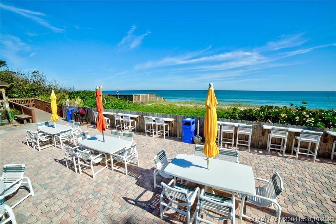 10725 S Ocean Drive 404