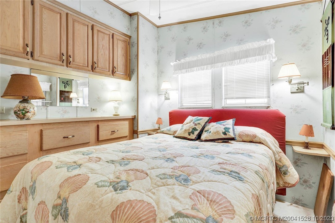 10725 S Ocean Drive 404