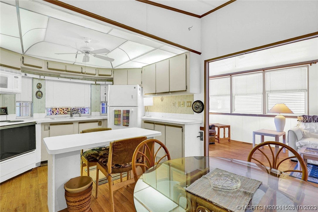 10725 S Ocean Drive 404