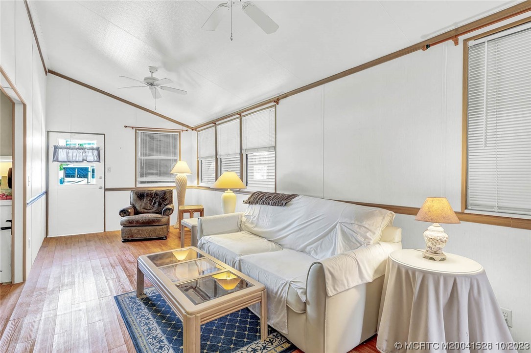 10725 S Ocean Drive 404
