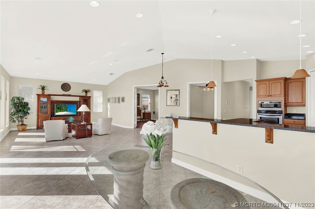 10751 S Ocean Drive A18