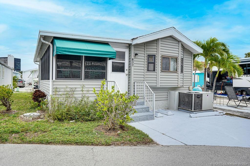 10701 S Ocean Drive 832