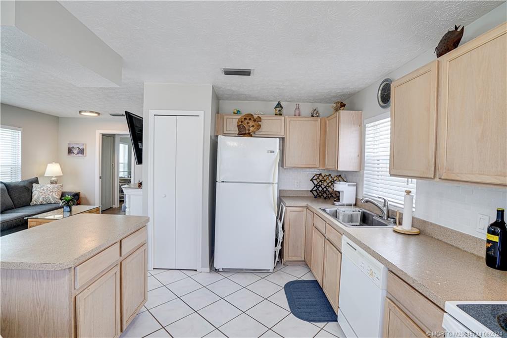 10725 S Ocean Drive 341