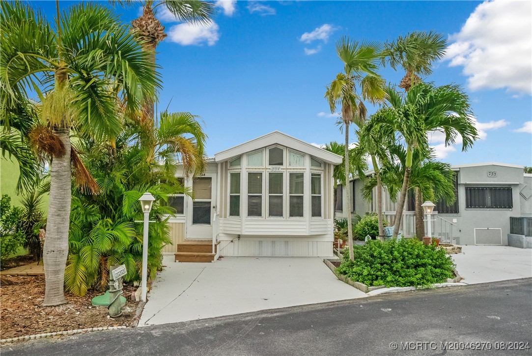 10701 S Ocean Drive 734