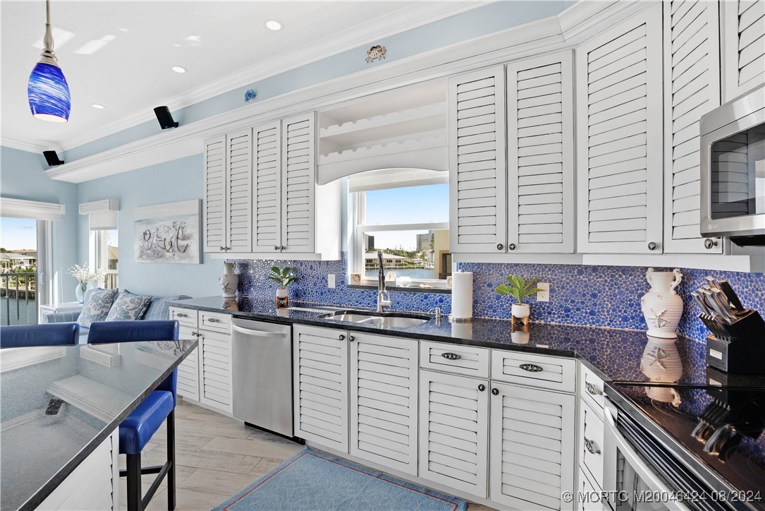 10701 S Ocean Drive 698