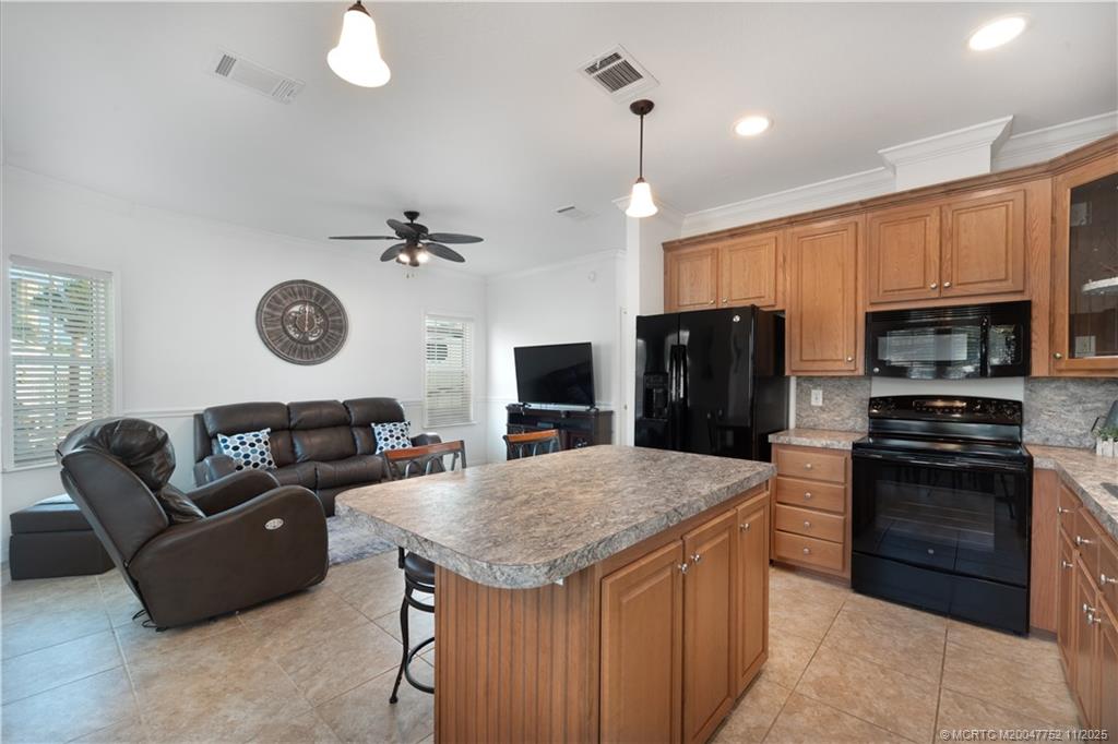 10725 S Ocean Drive 516
