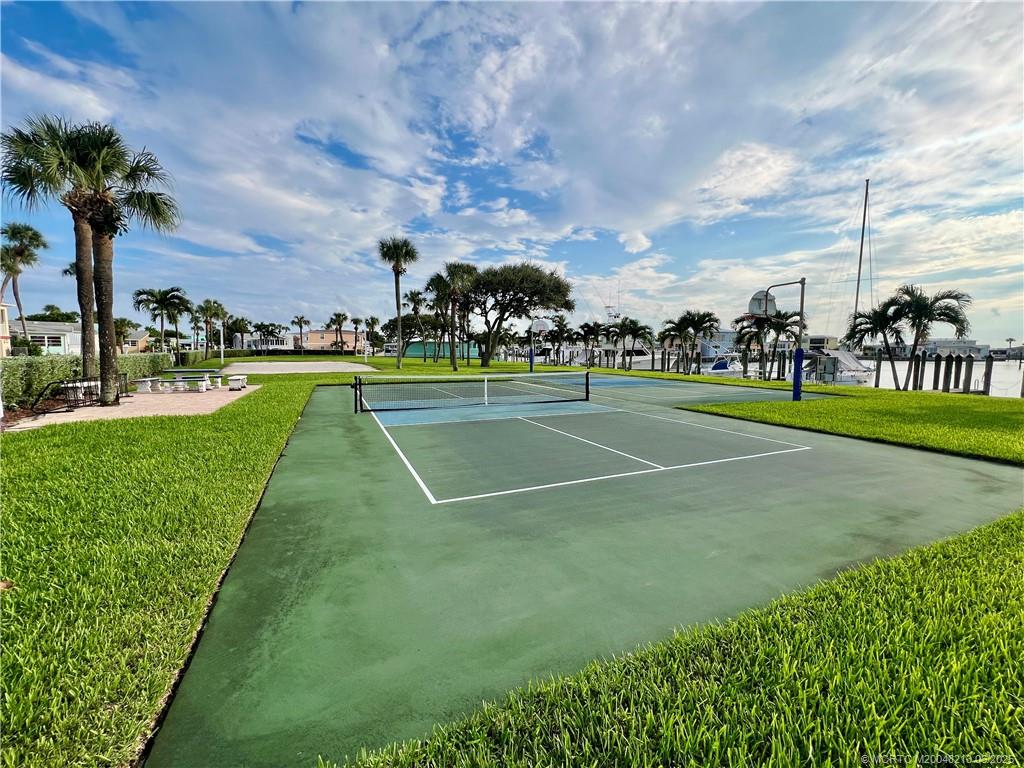 10701 S Ocean Drive 714