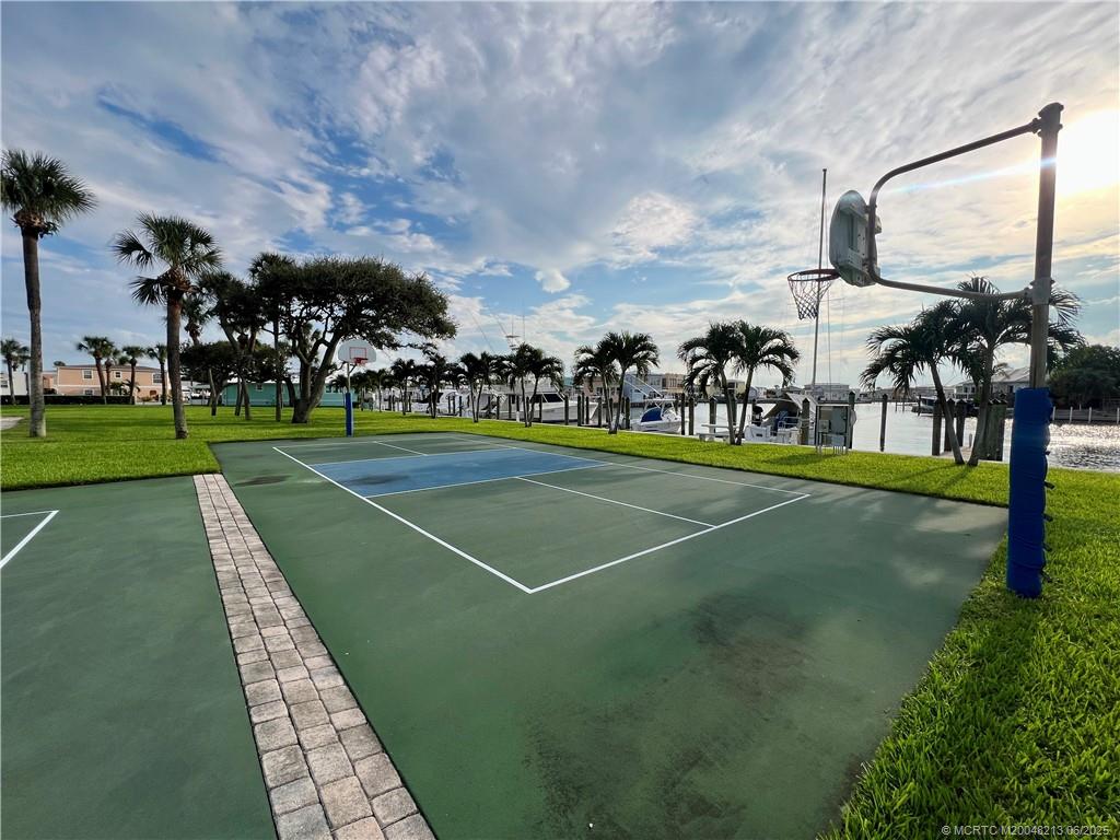 10701 S Ocean Drive 714