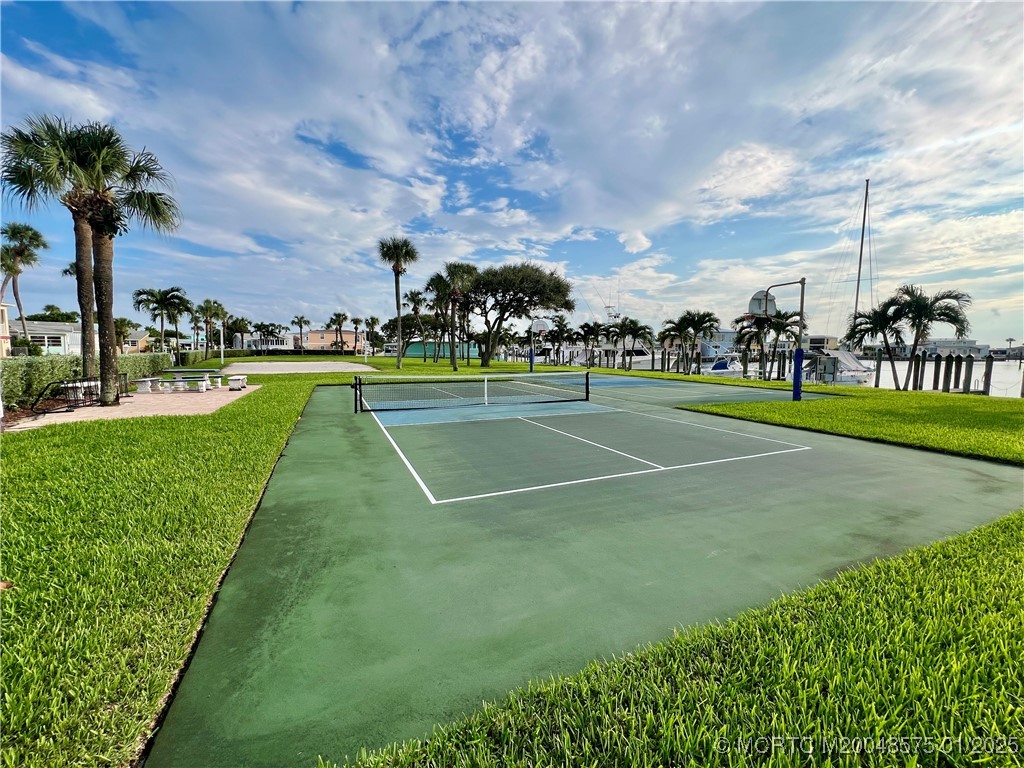 10701 S Ocean Drive 666