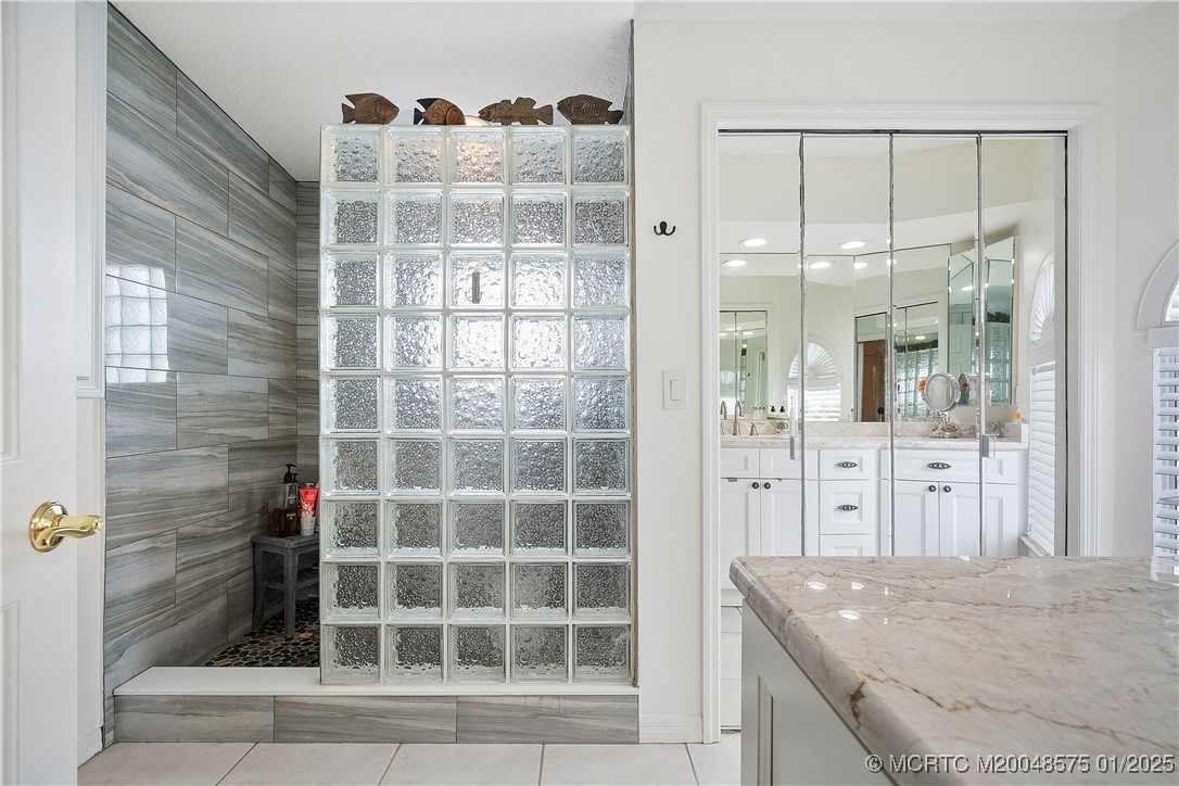 10701 S Ocean Drive 666