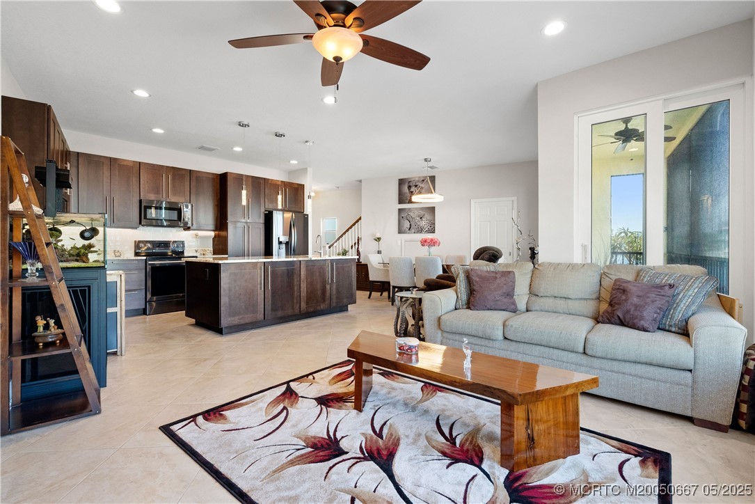 10701 S Ocean Drive 677